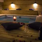 Хотел Trigrad Hotel