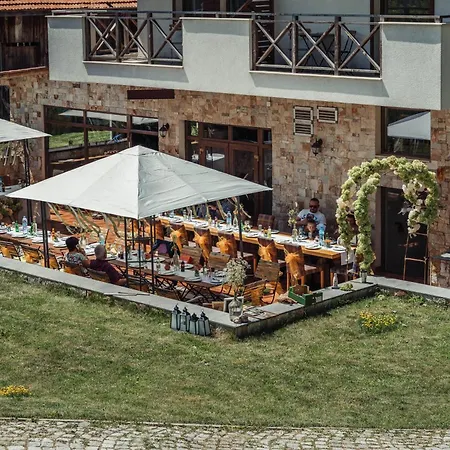 Trigrad Hotel