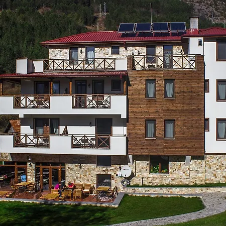 Trigrad Hotel 2* 特里格拉德