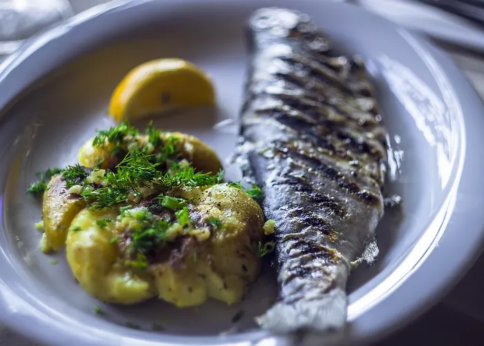 Trigrad Hotel 酒店 2*